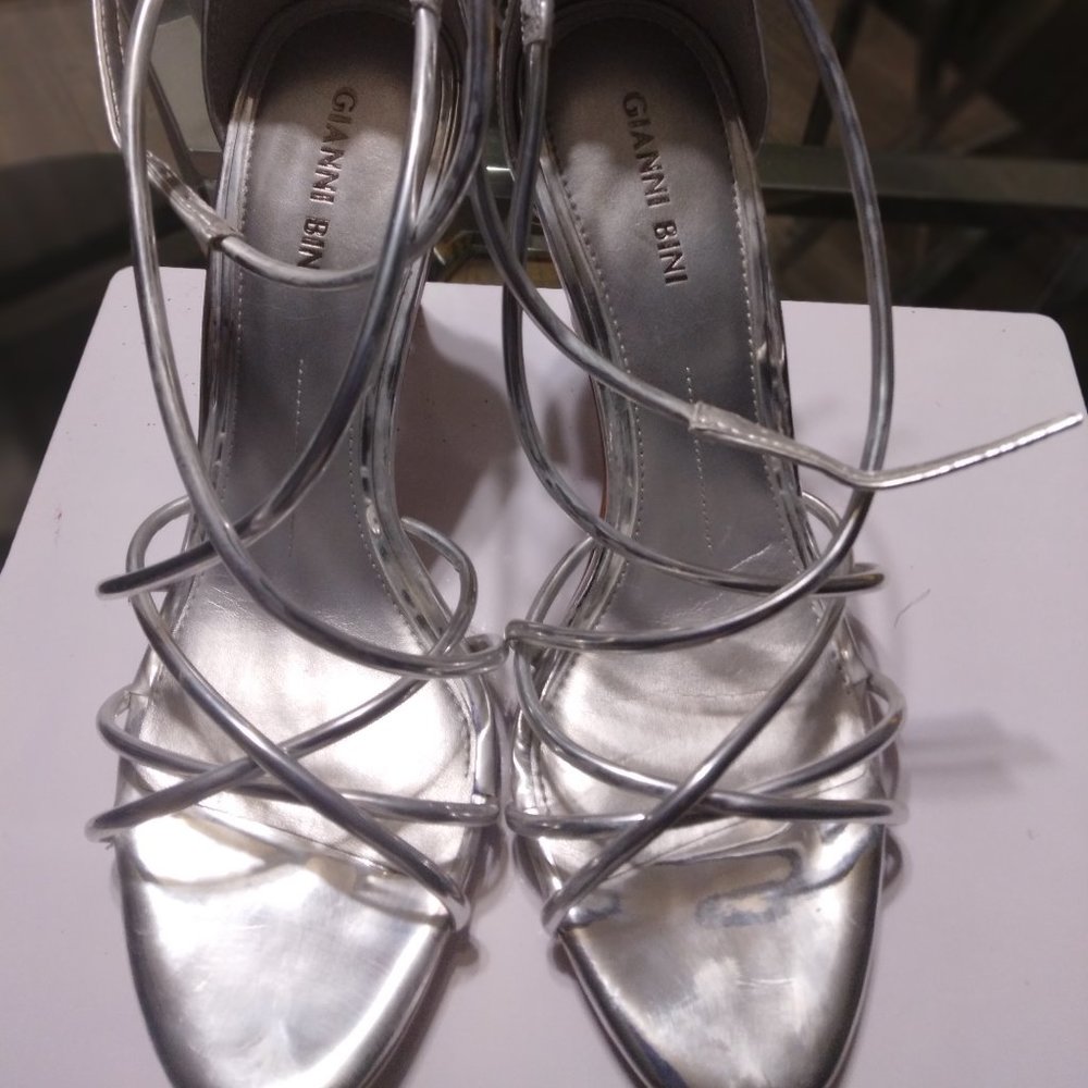 Gianni Bini Shoes